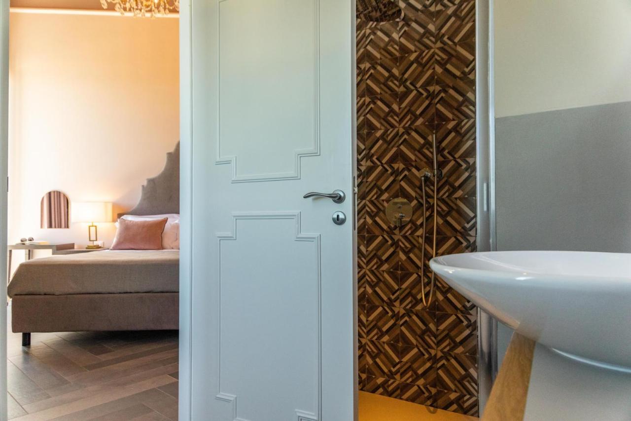 Villa Masetta - Luxury Suites Palermo Bagian luar foto